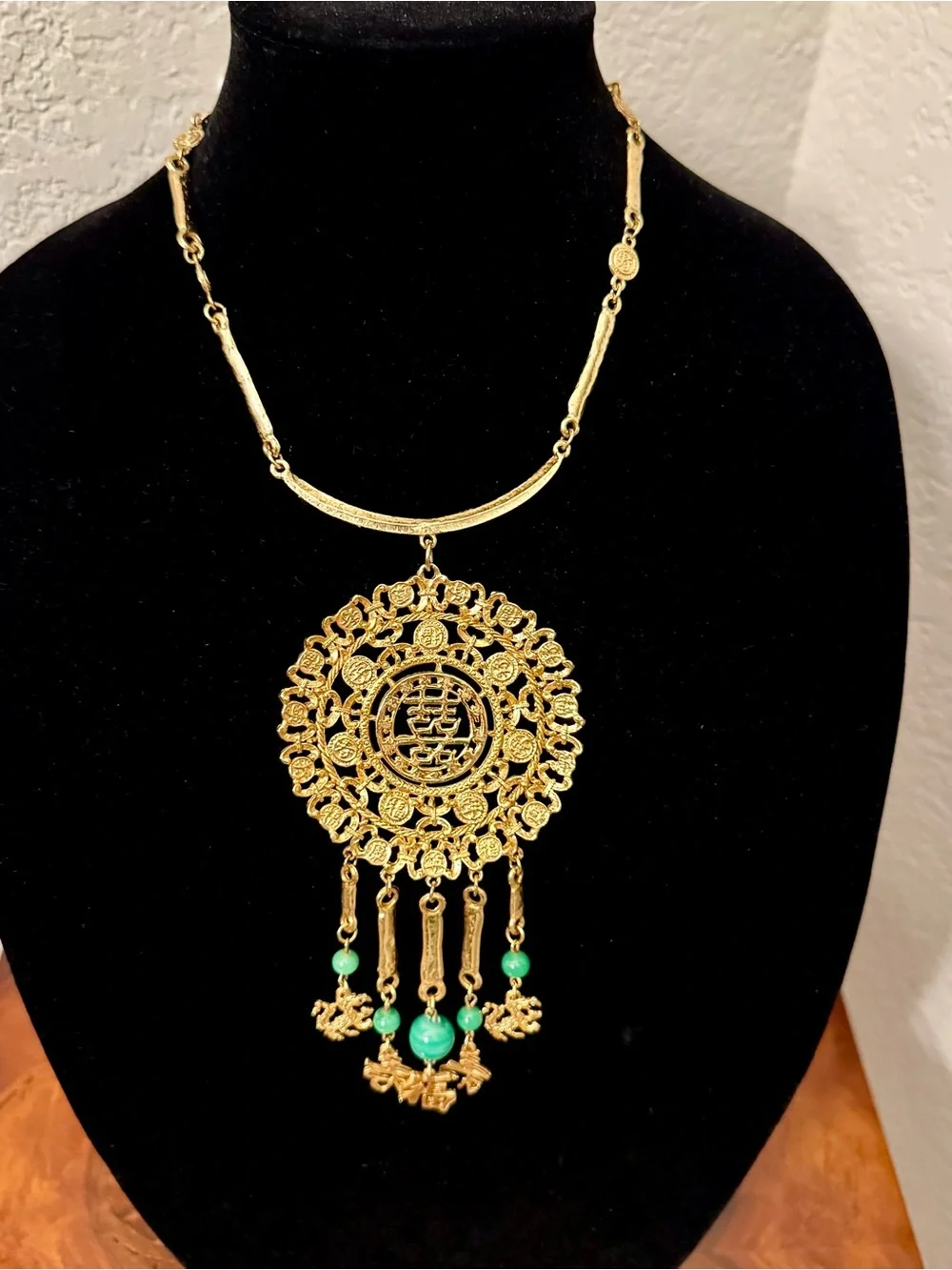 Vintage 1960s Goldette New York Signed Gold Tone Asian Runway Necklace Perfect!